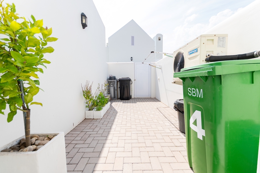 2 Bedroom Property for Sale in La Pinta Lifestyle Village Western Cape